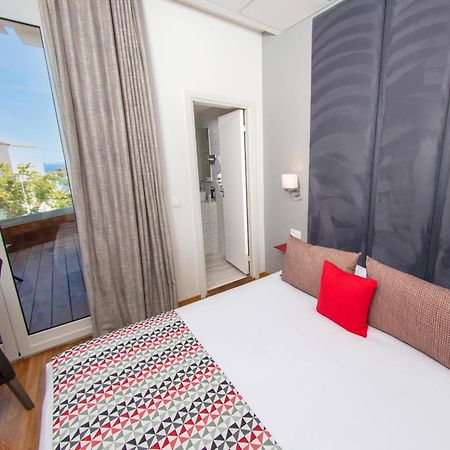 קאלבי Hotel Mediterranee מראה חיצוני תמונה