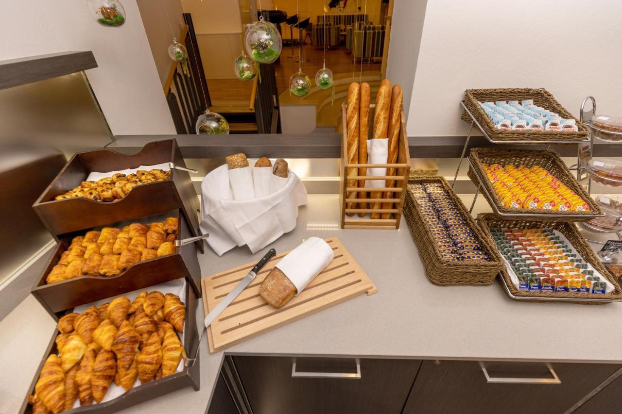 קאלבי Hotel Mediterranee מראה חיצוני תמונה