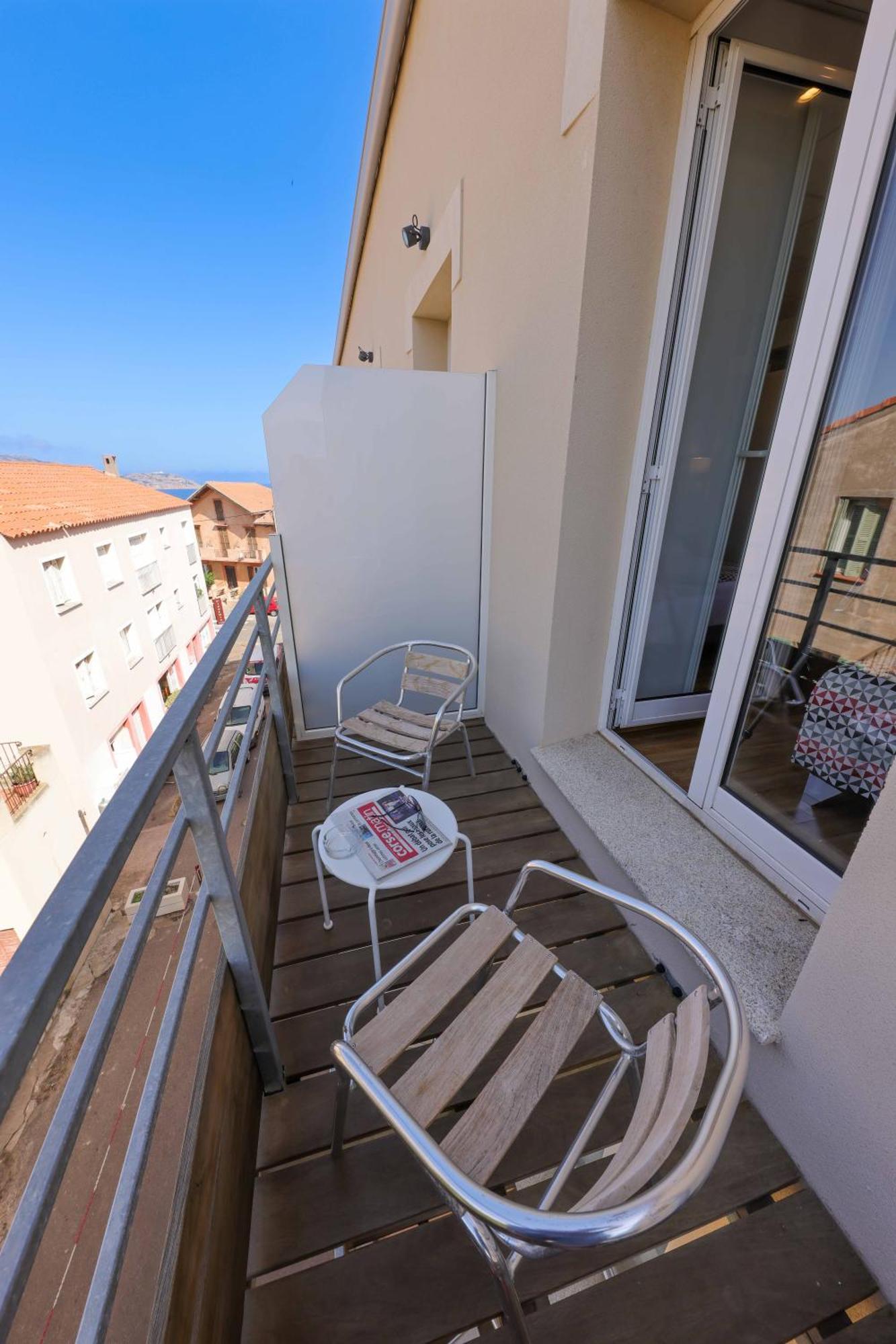 קאלבי Hotel Mediterranee מראה חיצוני תמונה