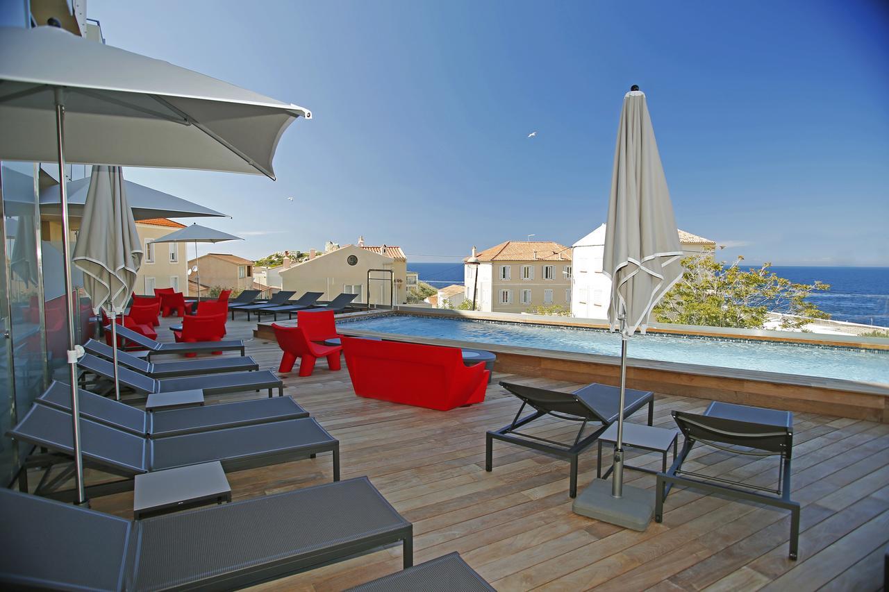 קאלבי Hotel Mediterranee מראה חיצוני תמונה