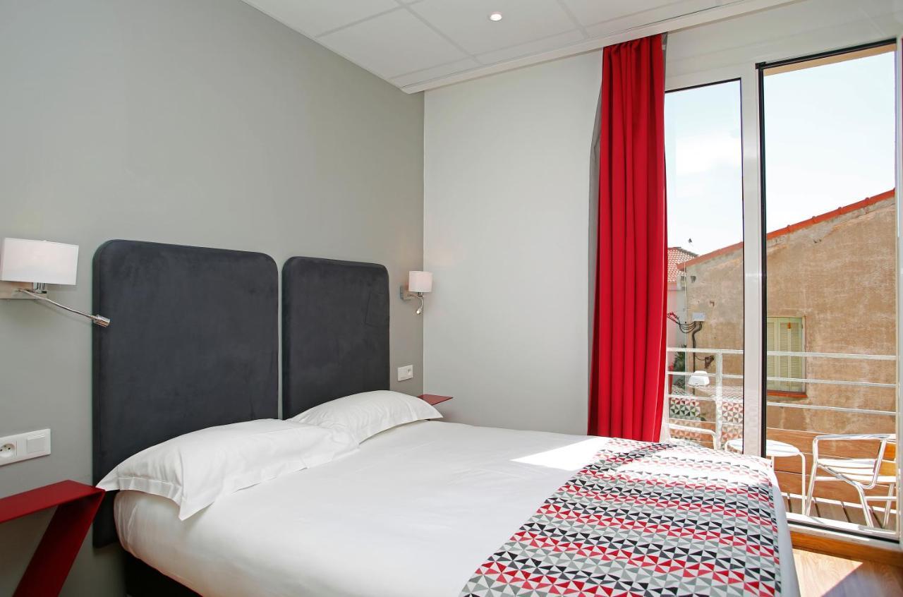 קאלבי Hotel Mediterranee מראה חיצוני תמונה